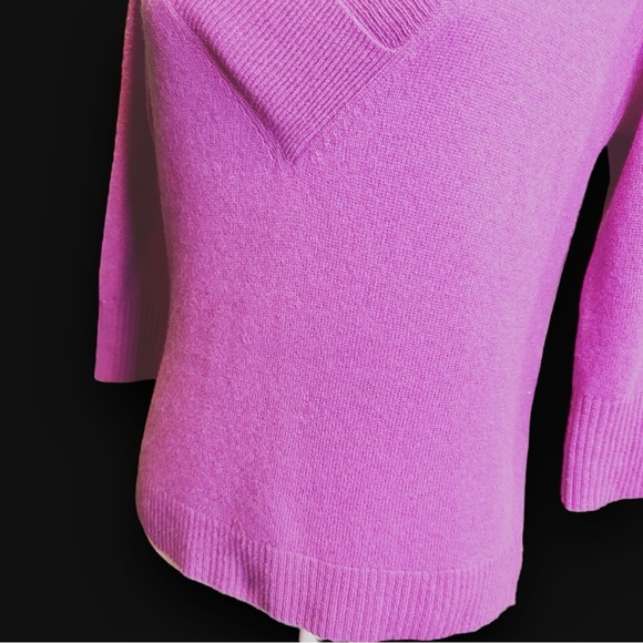 Anthropologie Purple Limited Edition Cashmere Collection Cassini V-Neck Sweater - Picture 16 of 16